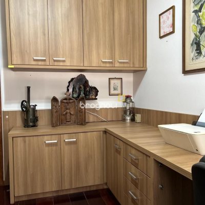 Apartamento com 170m², 4 quartos (sendo 1 suíte), 2 garagens, no bairro Agronômica em Florianópolis