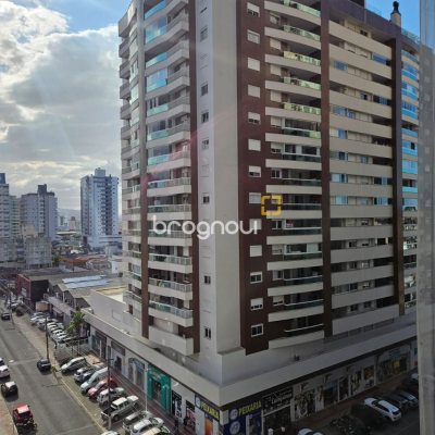 Apartamento com 107m², 3 quartos (sendo 1 suíte), 2 garagens, no bairro Campinas em São José