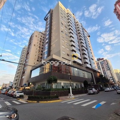 Apartamento com 107m², 3 quartos (sendo 1 suíte), 2 garagens, no bairro Campinas em São José