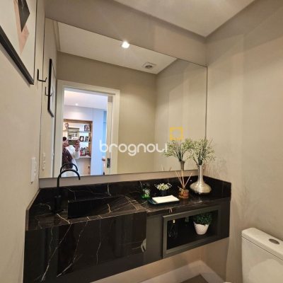 Apartamento com 107m², 3 quartos (sendo 1 suíte), 2 garagens, no bairro Campinas em São José