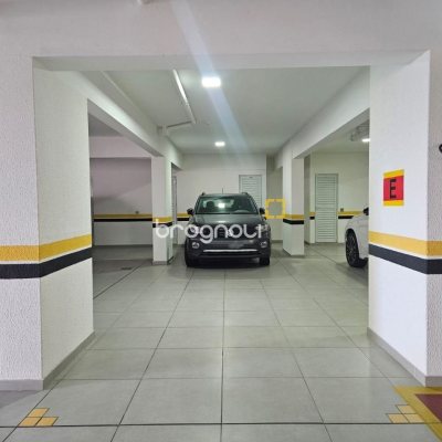 Apartamento com 107m², 3 quartos (sendo 1 suíte), 2 garagens, no bairro Campinas em São José