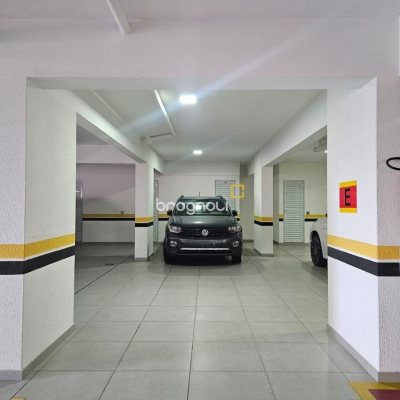 Apartamento com 107m², 3 quartos (sendo 1 suíte), 2 garagens, no bairro Campinas em São José
