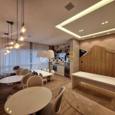 Apartamento com 107m², 3 quartos (sendo 1 suíte), 2 garagens, no bairro Campinas em São José