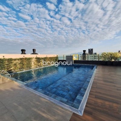 Apartamento com 107m², 3 quartos (sendo 1 suíte), 2 garagens, no bairro Campinas em São José