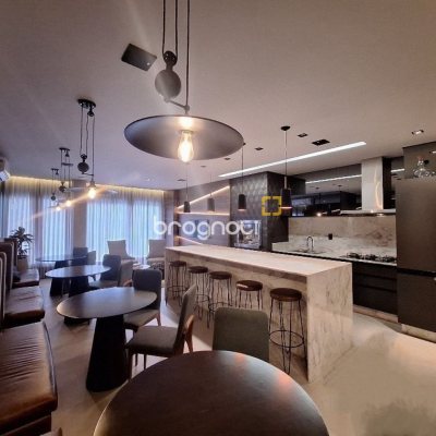Apartamento com 107m², 3 quartos (sendo 1 suíte), 2 garagens, no bairro Campinas em São José