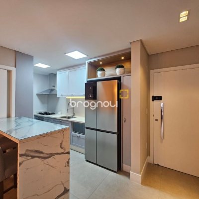 Apartamento com 107m², 3 quartos (sendo 1 suíte), 2 garagens, no bairro Campinas em São José