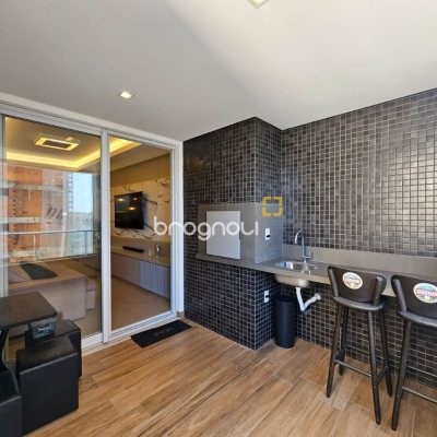 Apartamento com 107m², 3 quartos (sendo 1 suíte), 2 garagens, no bairro Campinas em São José