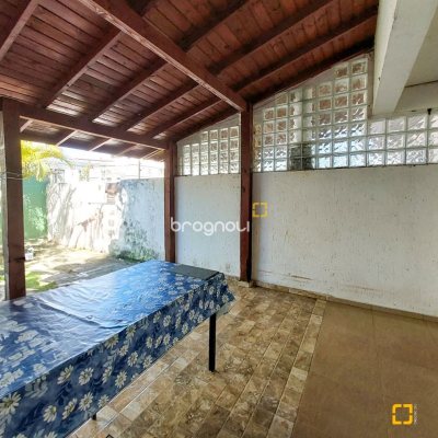 Casa com 99m², 2 quartos (sendo 2 suítes), 2 garagens, no bairro Ribeirão da Ilha em Florianópolis