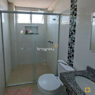 Casa com 99m², 2 quartos (sendo 2 suítes), 2 garagens, no bairro Ribeirão da Ilha em Florianópolis
