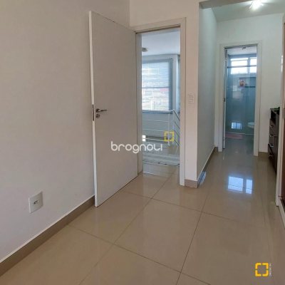 Casa com 99m², 2 quartos (sendo 2 suítes), 2 garagens, no bairro Ribeirão da Ilha em Florianópolis
