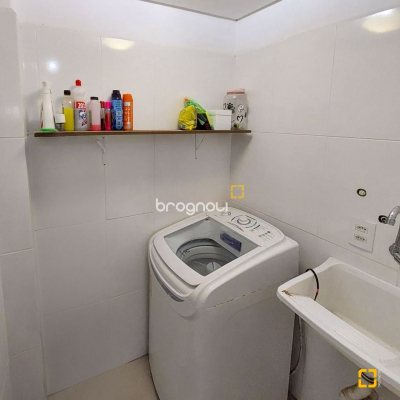 Casa com 99m², 2 quartos (sendo 2 suítes), 2 garagens, no bairro Ribeirão da Ilha em Florianópolis