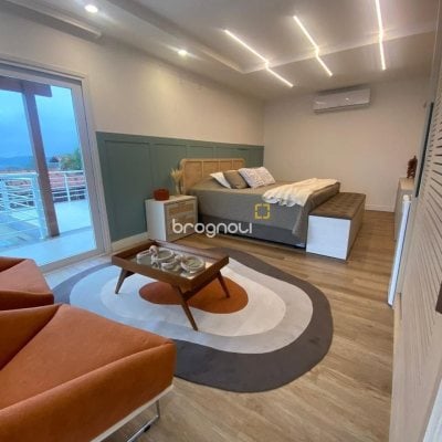 Casa com 365m², 3 quartos (sendo 3 suítes), 11 garagens, no bairro Beira Mar Norte em Florianópolis