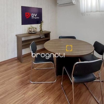 Casa com 322m², 3 quartos (sendo 3 suítes), 2 garagens, no bairro Lagoa da Conceição em Florianópolis
