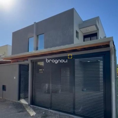 Casa com 110m², 2 quartos (sendo 2 suítes), 2 garagens, no bairro Ingleses em Florianópolis