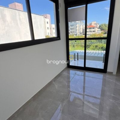 Casa com 110m², 2 quartos (sendo 2 suítes), 2 garagens, no bairro Ingleses em Florianópolis