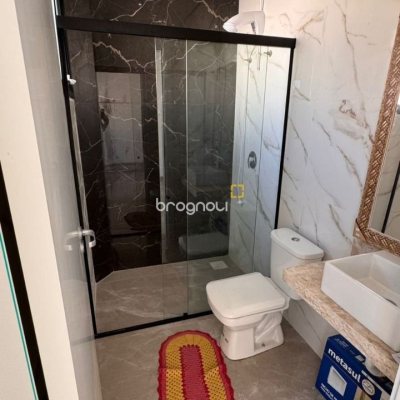 Casa com 110m², 2 quartos (sendo 2 suítes), 2 garagens, no bairro Ingleses em Florianópolis