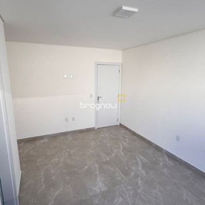 Casa com 110m², 2 quartos (sendo 2 suítes), 2 garagens, no bairro Ingleses em Florianópolis