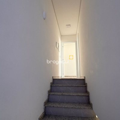 Casa com 110m², 2 quartos (sendo 2 suítes), 2 garagens, no bairro Ingleses em Florianópolis