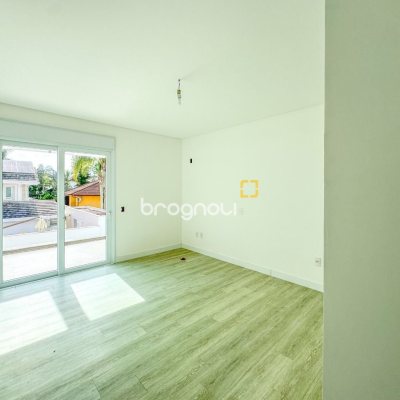 Casa com 450m², 4 quartos (sendo 4 suítes), 4 garagens, no bairro Jurerê Internacional em Florianópolis