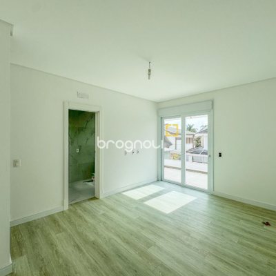 Casa com 450m², 4 quartos (sendo 4 suítes), 4 garagens, no bairro Jurerê Internacional em Florianópolis