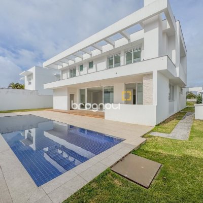 Casa com 450m², 4 quartos (sendo 4 suítes), 4 garagens, no bairro Jurerê Internacional em Florianópolis
