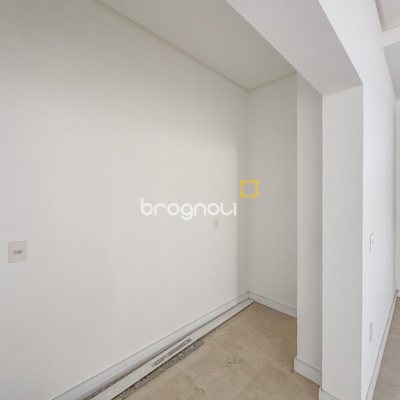 Casa com 450m², 4 quartos (sendo 4 suítes), 4 garagens, no bairro Jurerê Internacional em Florianópolis