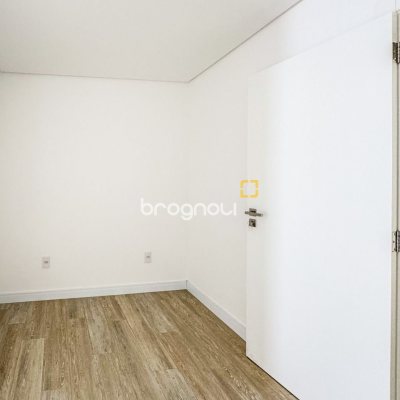 Casa com 450m², 4 quartos (sendo 4 suítes), 4 garagens, no bairro Jurerê Internacional em Florianópolis