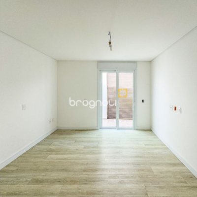 Casa com 450m², 4 quartos (sendo 4 suítes), 4 garagens, no bairro Jurerê Internacional em Florianópolis