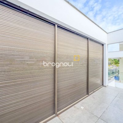 Casa com 450m², 4 quartos (sendo 4 suítes), 4 garagens, no bairro Jurerê Internacional em Florianópolis