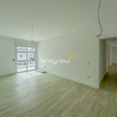 Casa com 450m², 4 quartos (sendo 4 suítes), 4 garagens, no bairro Jurerê Internacional em Florianópolis