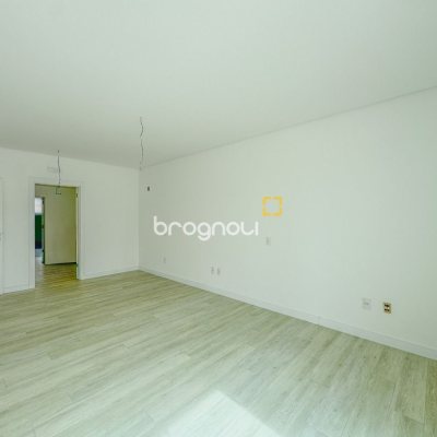 Casa com 450m², 4 quartos (sendo 4 suítes), 4 garagens, no bairro Jurerê Internacional em Florianópolis