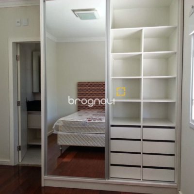 Casa com 171m², 2 quartos (sendo 2 suítes), 7 garagens, no bairro Cachoeira do Bom Jesus em Florianópolis