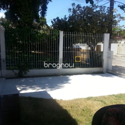 Casa com 171m², 2 quartos (sendo 2 suítes), 7 garagens, no bairro Cachoeira do Bom Jesus em Florianópolis