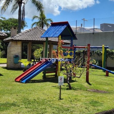 Terreno com 794m², no bairro Córrego Grande em Florianópolis