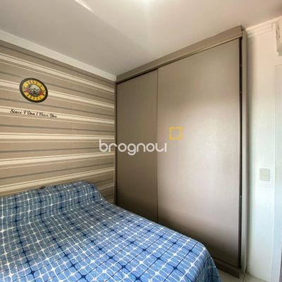 Apartamento com 90m², 3 quartos (sendo 1 suíte), 1 garagem, no bairro Ipiranga em São José