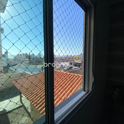 Apartamento com 90m², 3 quartos (sendo 1 suíte), 1 garagem, no bairro Ipiranga em São José