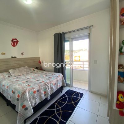 Apartamento com 90m², 3 quartos (sendo 1 suíte), 1 garagem, no bairro Ipiranga em São José