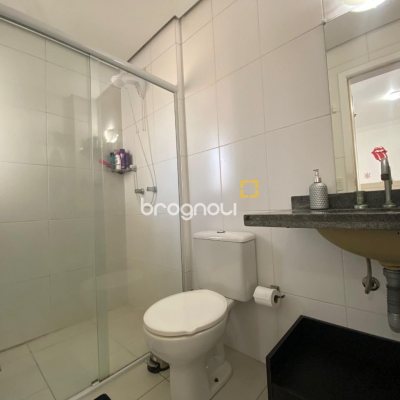 Apartamento com 90m², 3 quartos (sendo 1 suíte), 1 garagem, no bairro Ipiranga em São José