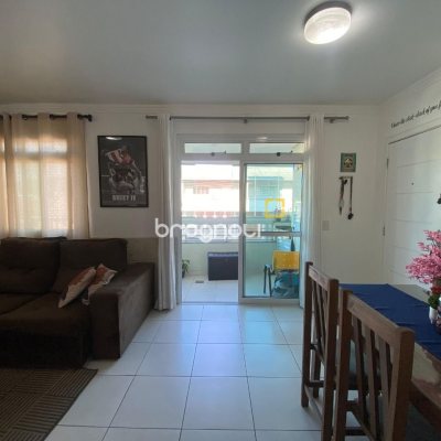 Apartamento com 90m², 3 quartos (sendo 1 suíte), 1 garagem, no bairro Ipiranga em São José