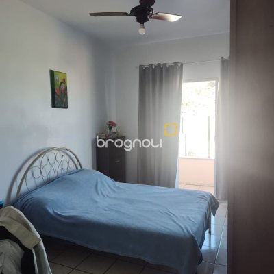 Casa com 103m², 2 quartos (sendo 1 suíte), no bairro Centro em Florianópolis