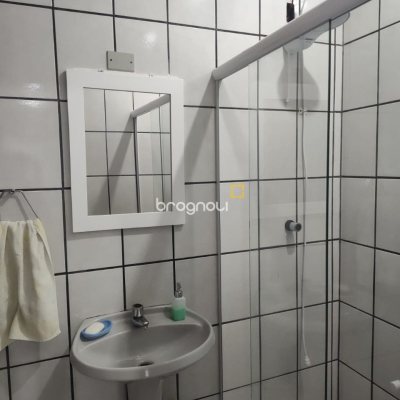 Casa com 103m², 2 quartos (sendo 1 suíte), no bairro Centro em Florianópolis