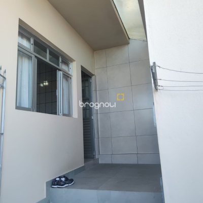 Casa com 103m², 2 quartos (sendo 1 suíte), no bairro Centro em Florianópolis
