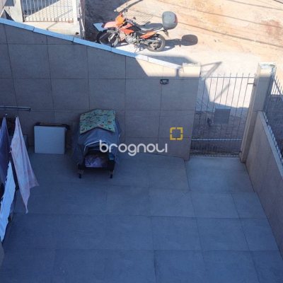 Casa com 103m², 2 quartos (sendo 1 suíte), no bairro Centro em Florianópolis