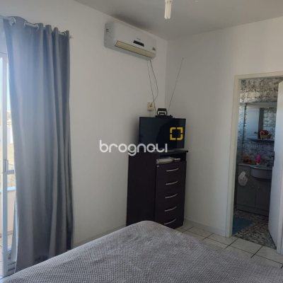 Casa com 103m², 2 quartos (sendo 1 suíte), no bairro Centro em Florianópolis
