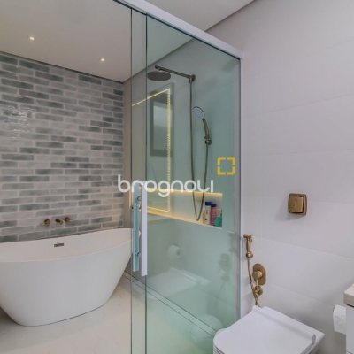 Casa com 564m², 4 quartos (sendo 4 suítes), 4 garagens, no bairro Jurerê Internacional em Florianópolis
