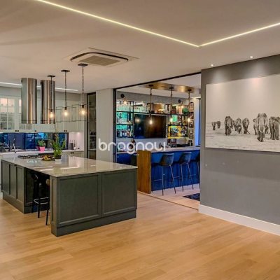 Casa com 564m², 4 quartos (sendo 4 suítes), 4 garagens, no bairro Jurerê Internacional em Florianópolis
