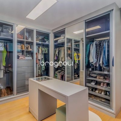 Casa com 564m², 4 quartos (sendo 4 suítes), 4 garagens, no bairro Jurerê Internacional em Florianópolis