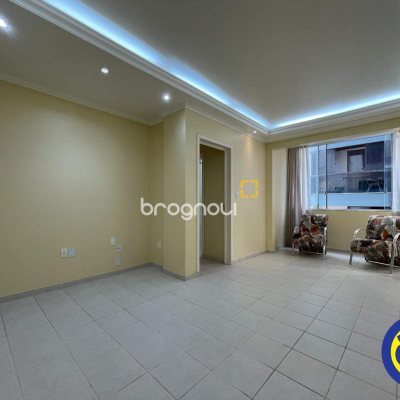 Apartamento com 64m², 2 quartos, 1 garagem, no bairro Centro em Florianópolis