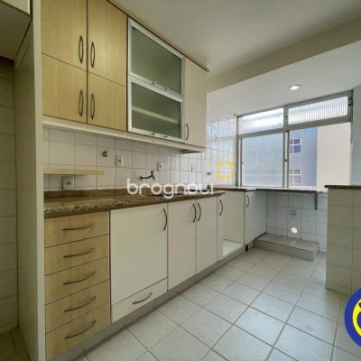Apartamento com 64m², 2 quartos, 1 garagem, no bairro Centro em Florianópolis