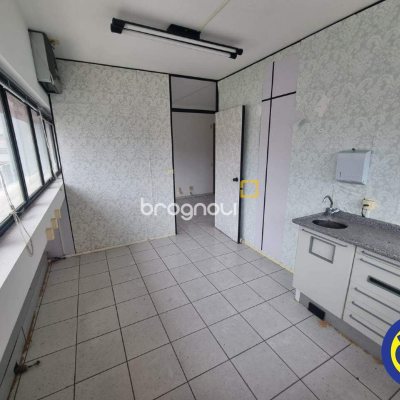 Sala com 42m², 1 garagem, no bairro Centro em Florianópolis